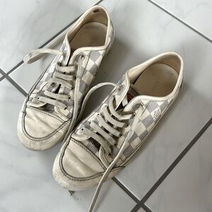 Louis Vuitton Sneakers Blue Eggshell sz 37.5 U.S. 7.5